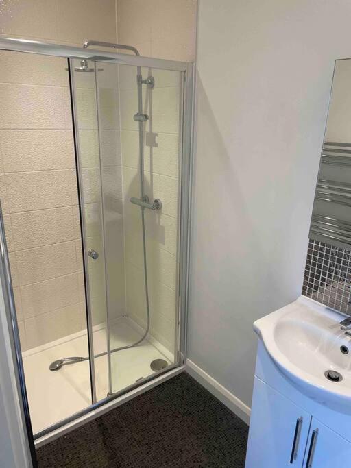2 Bed City Centre Flat Bath Extérieur photo